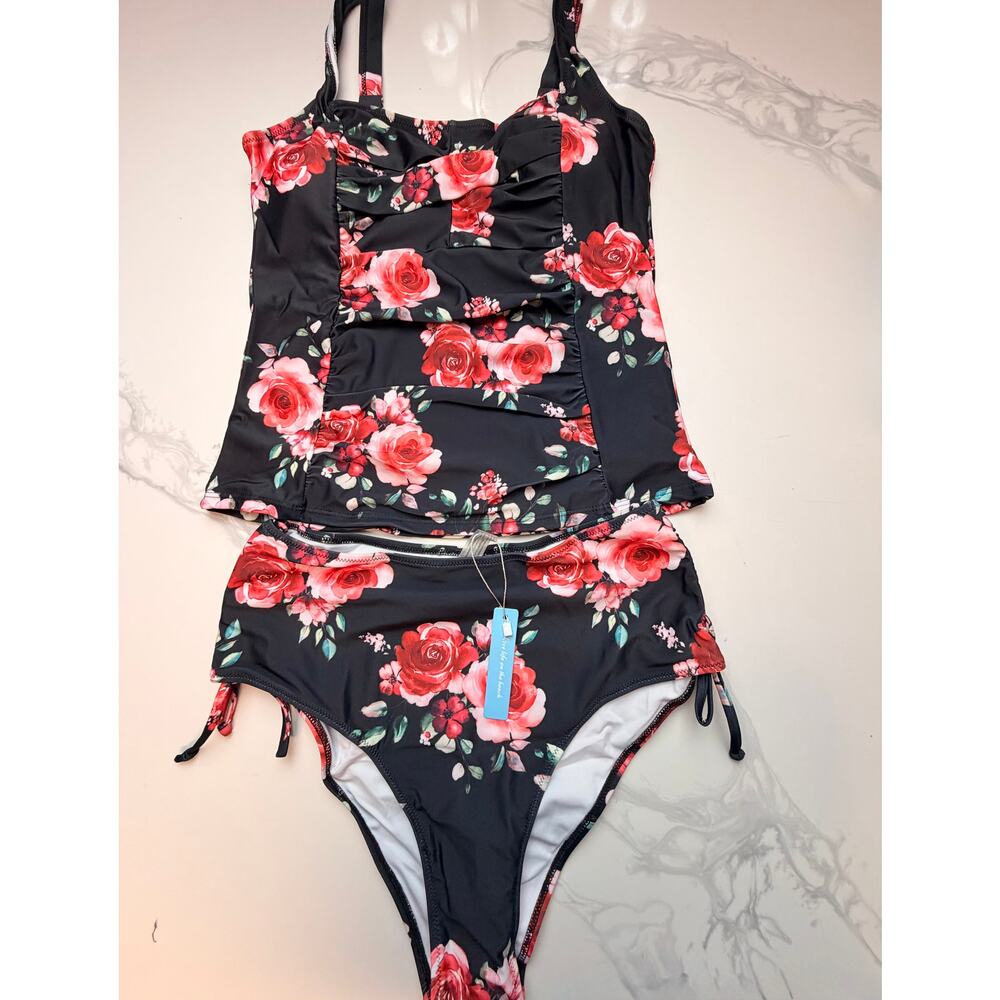 Women’s Large Floral Tankini Swimsuit Set Black Red Rose Print NWT